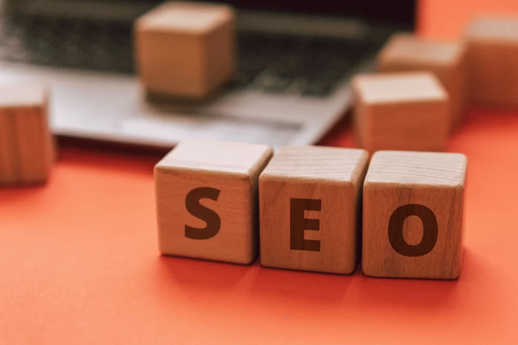Como aparecer no Google: insira links internos