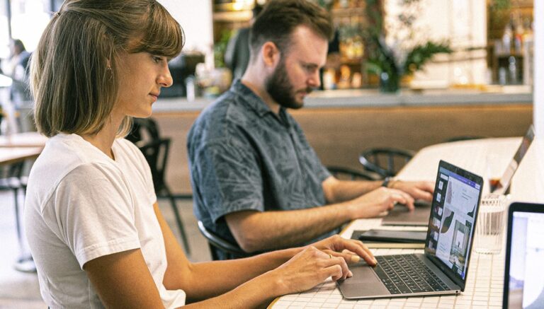 Quais os benefícios de ter um site para a sua pequena empresa